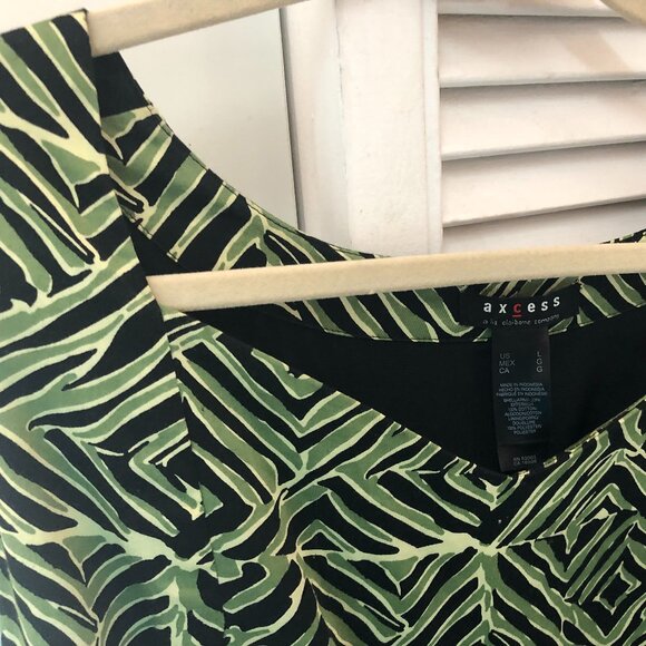 Retro print dress with color coordinated jacket - Picture 4 of 11